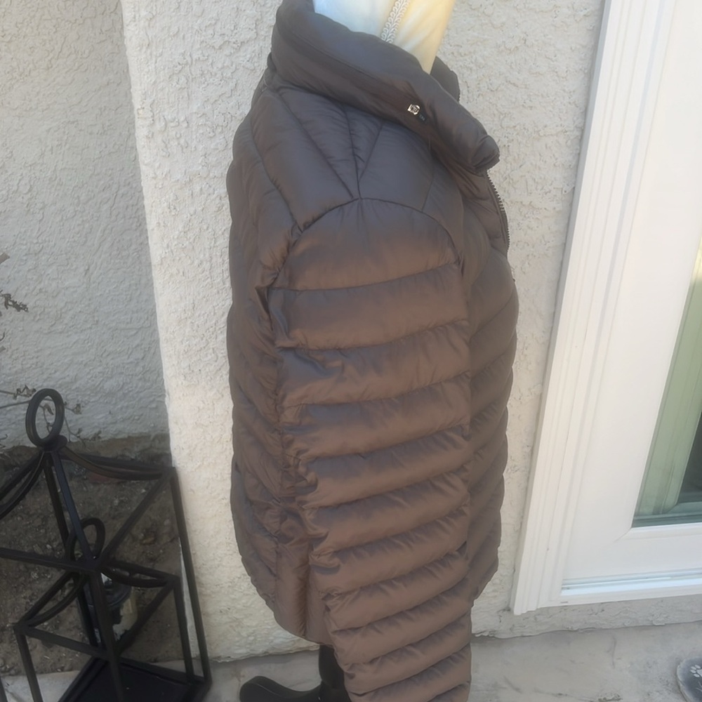 TUMI Women's Clairmont Pax Hooded Travel Pillow Jacket Brown Taupe Size L - Picture 6 of 13